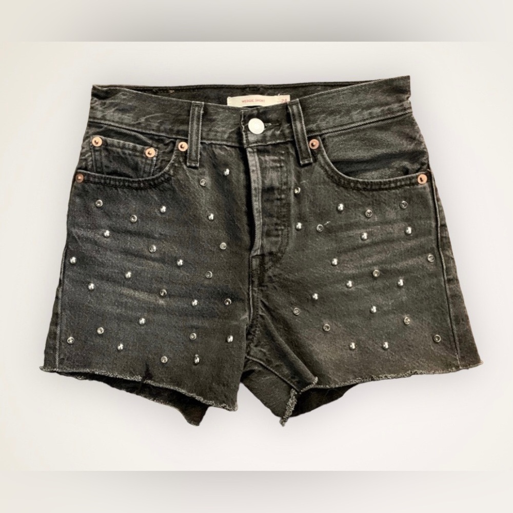 Levi’s wedgie short size 24